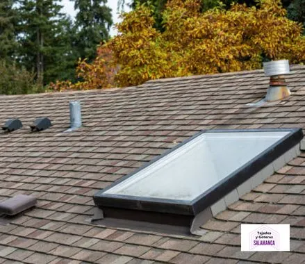Montar Claraboyas en Villamayor, Salamanca